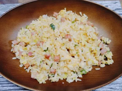 ねぎの香ばしさがたまらない!吉川ねぎチャーハン