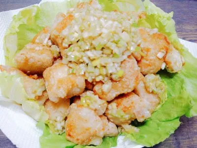 シャキシャキ食感がやみつき!吉川ねぎ油淋鶏