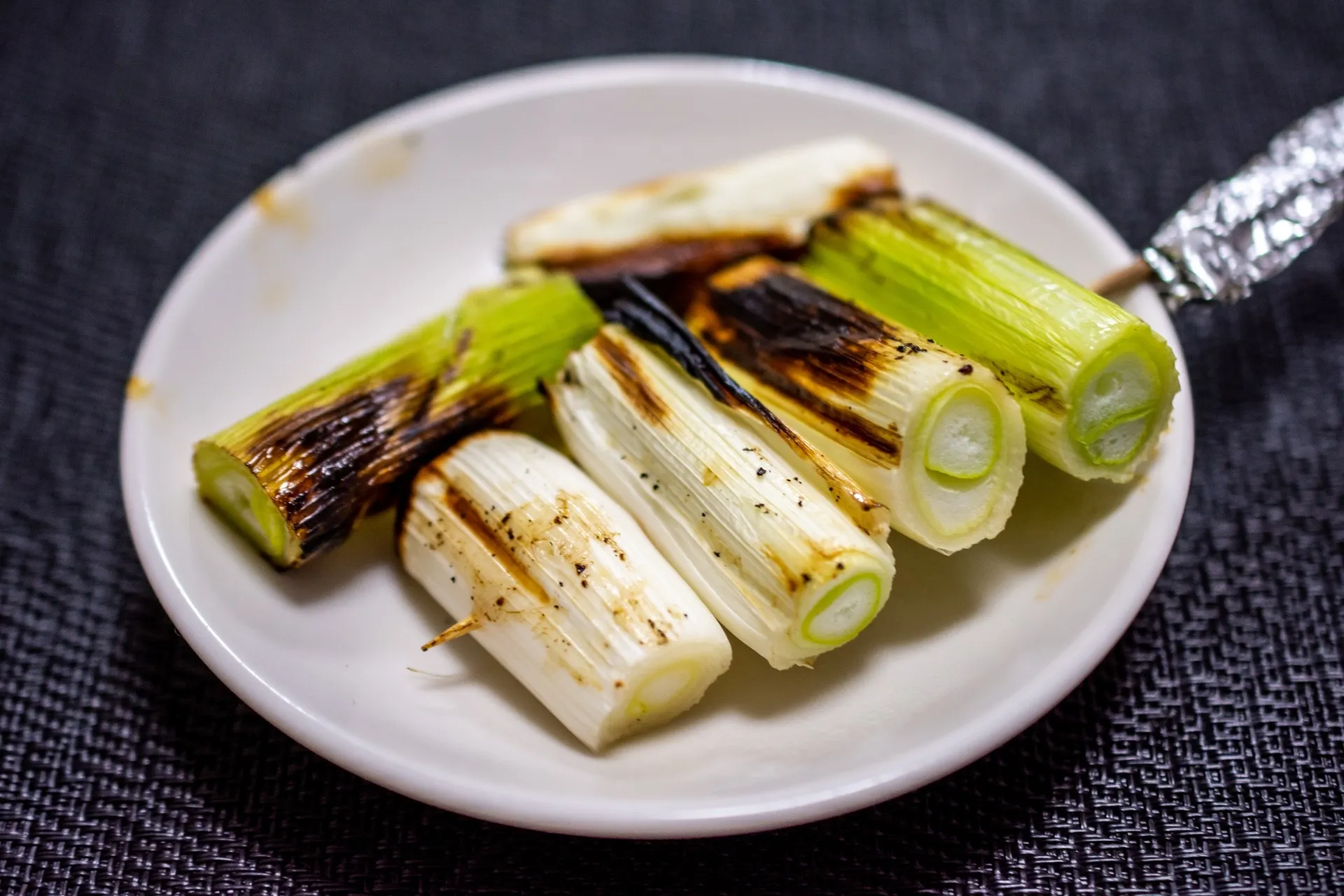 ヘルシーな酒のお供!吉ねぎの焦がし焼き